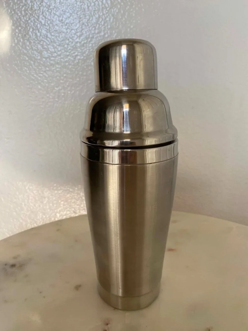 Stainless Steel Cocktail Drink Shaker 24 Oz, Round Top.